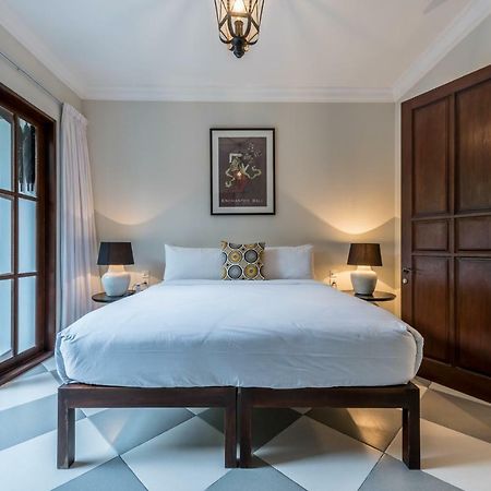 Central 3 Bedroom Villa Close To Seminyak Beach Exterior photo