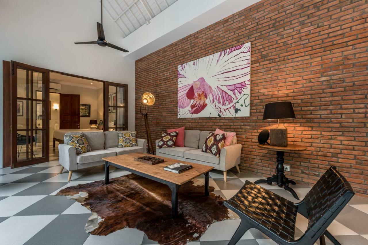 Central 3 Bedroom Villa Close To Seminyak Beach Exterior photo