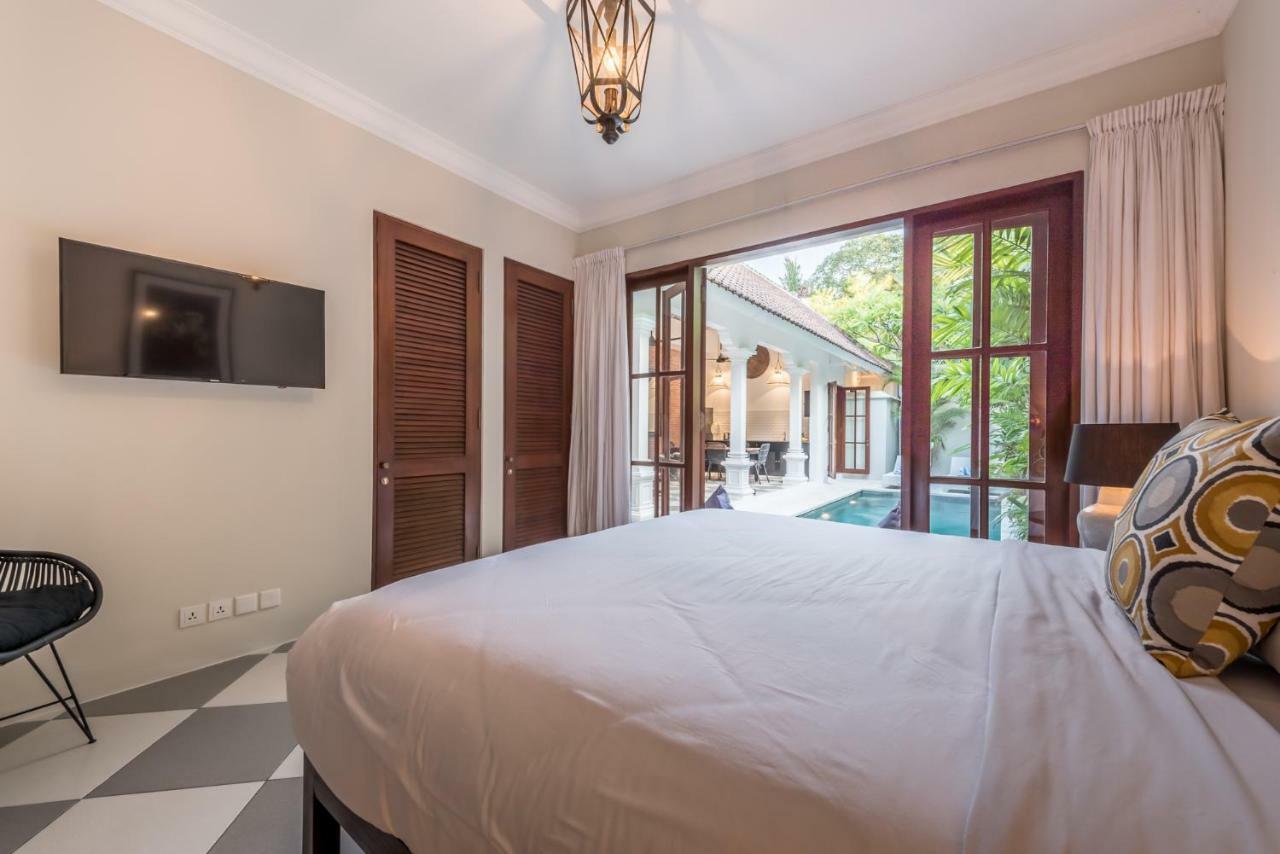 Central 3 Bedroom Villa Close To Seminyak Beach Exterior photo